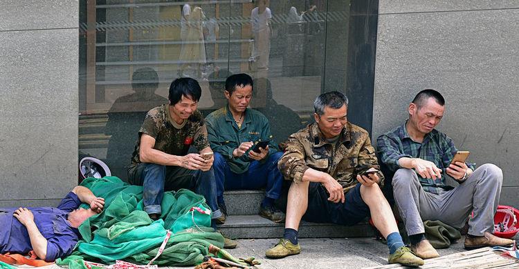 嘗試自己拆除地面，第一天用電鎬的感受，農民工太不容易了